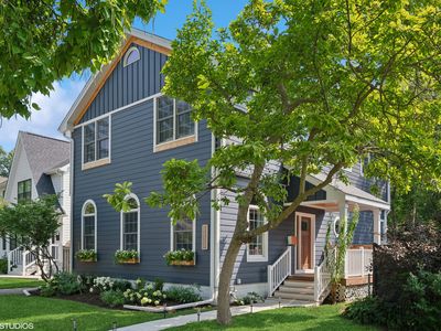 2433 Cowper Ave, Evanston, IL, 60201