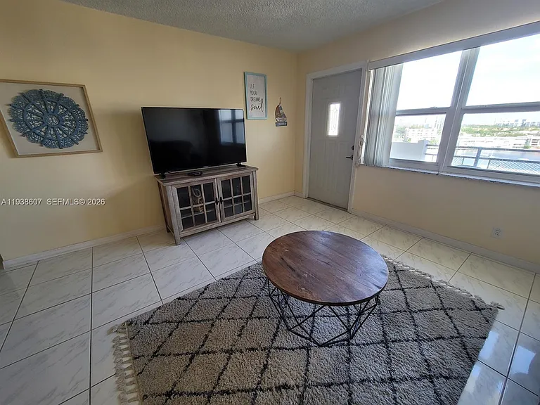 401 Golden Isles Dr #1114 — Photo 6