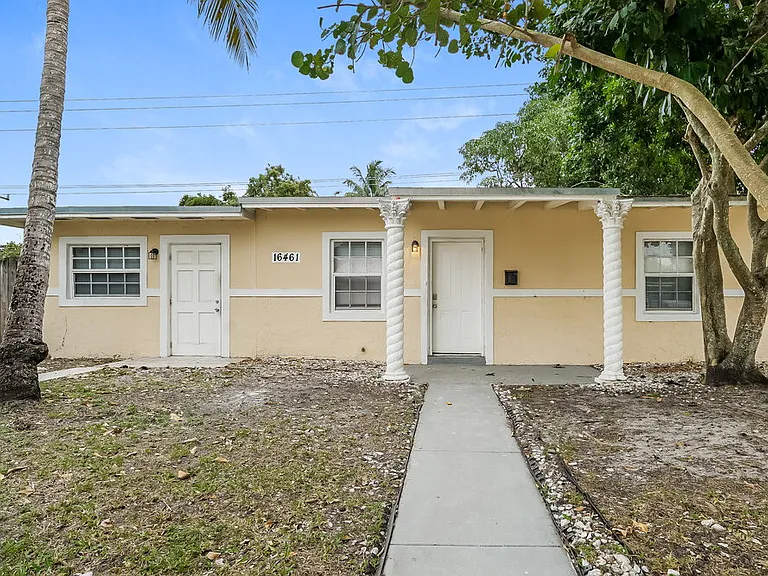 16461 NW 19th Ave — Photo 1