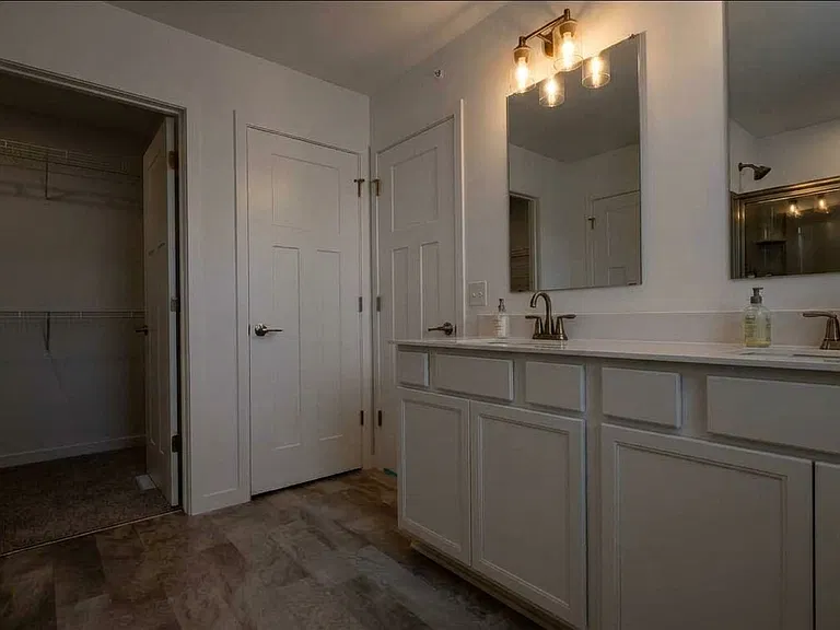6285 Larkspur Ln — Photo 9