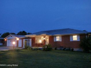 201 1st St, Mount Washington, KY 40047