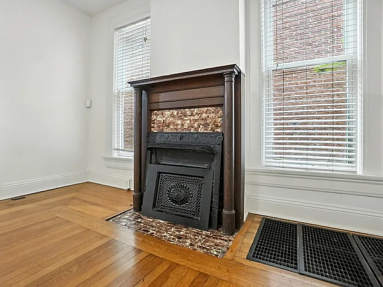 218 Brown St — Photo 15