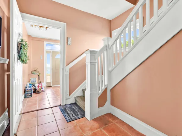 118-07 Beach Channel Drive image 2 of 28