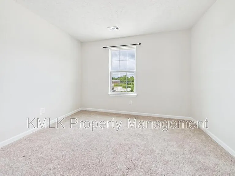 4037 N Steels Cir — Photo 34