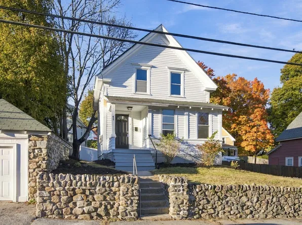 41 Arnold St, Methuen, MA 01844