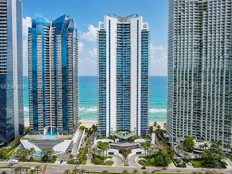 17001 Collins Ave #CU-3402 — Photo 60
