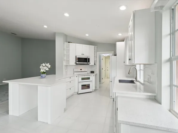 8276 SE Double Tree Drive, Hobe Sound, FL 33455