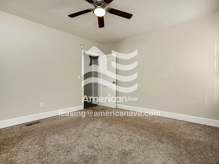 566449_010_wm_-_bedroom_13556990.jpg