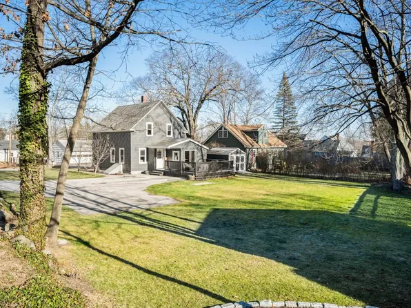 31 Roy Street, Goffstown, NH 03045