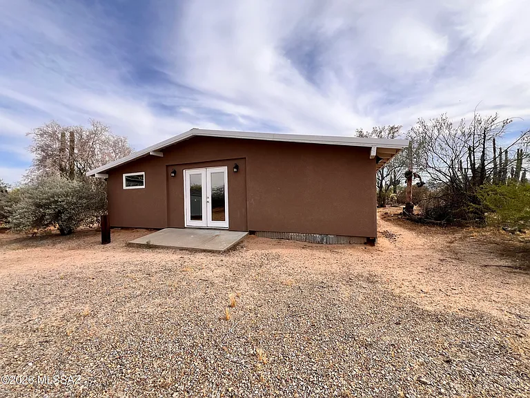 8751 N Burke Dr — Photo 3