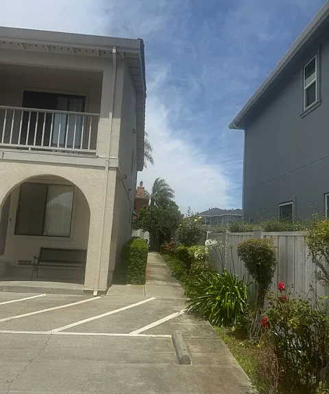 37232 Magnolia St #2 — Photo 8