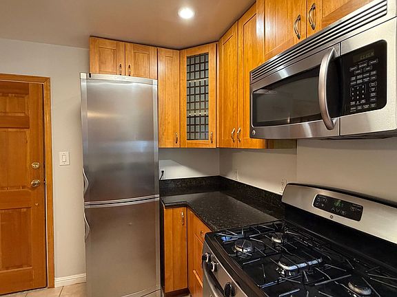3rd image of 3425 19th St APT 11