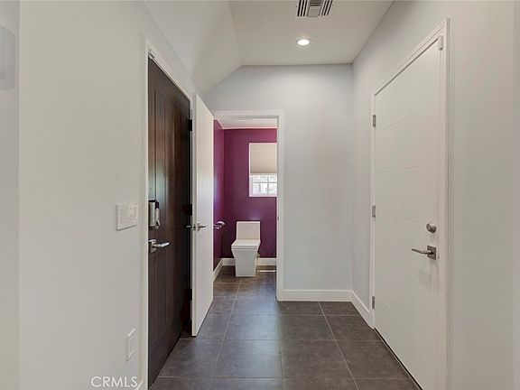 5th image of 523 E Fairmount Rd
