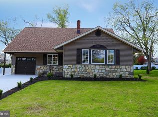 2215 Beverly Rd, Cinnaminson, NJ 08077