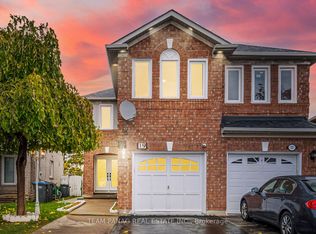 19 Mount Fuji Cres, Brampton, ON L6R2L3