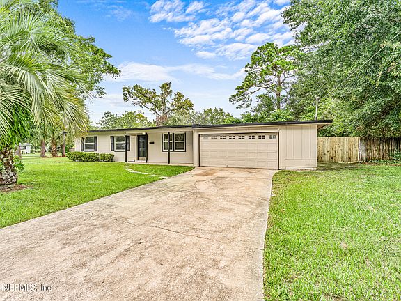 2nd image of 7205 MANITOBA Drive