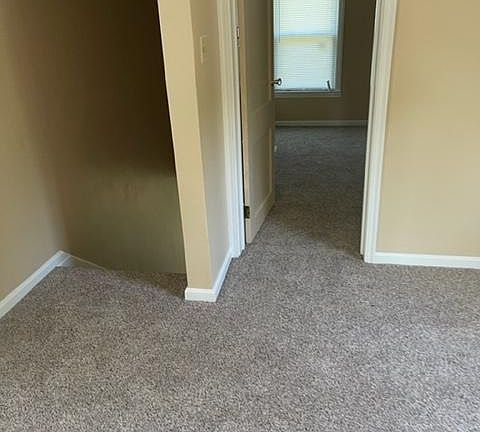 4th image of 4612 Roosevelt Ave
