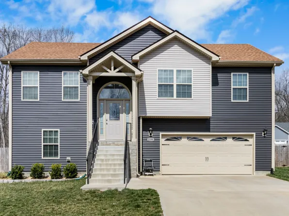 1186 Old Charlotte Trce, Clarksville, TN 37040