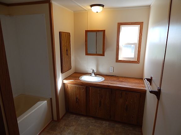 Lot 3 - Bathroom