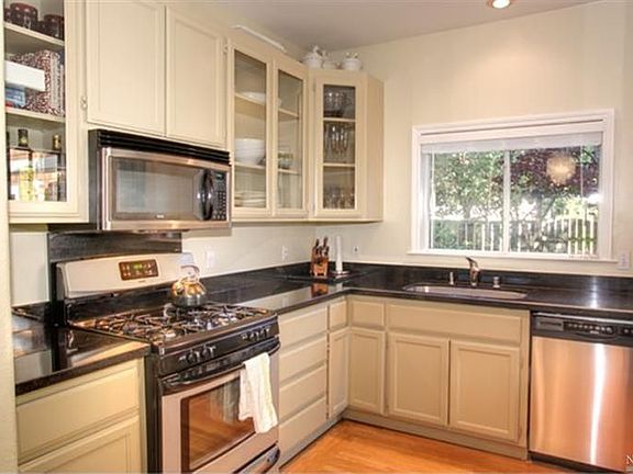 4th image of 1612 San Anselmo Ave