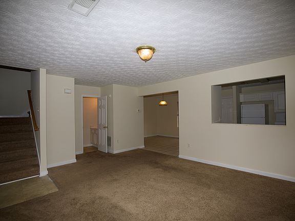 2nd image of 8260 Max Ct