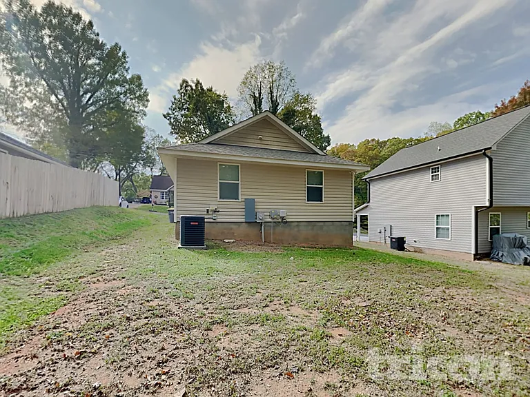 5229 Harmon Pl — Photo 15