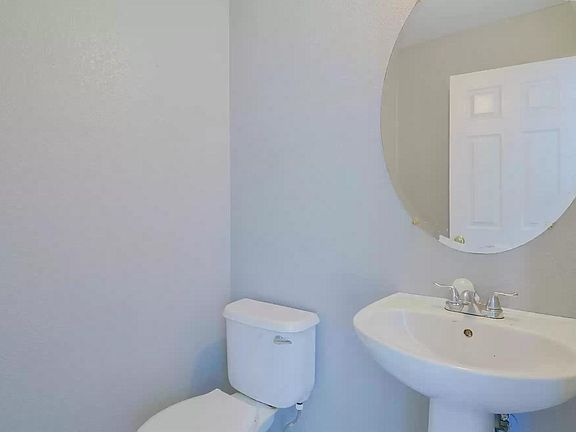 2nd image of 6203 NE 81st Ave