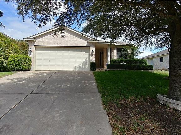 3rd image of 1610 Mentone Dr