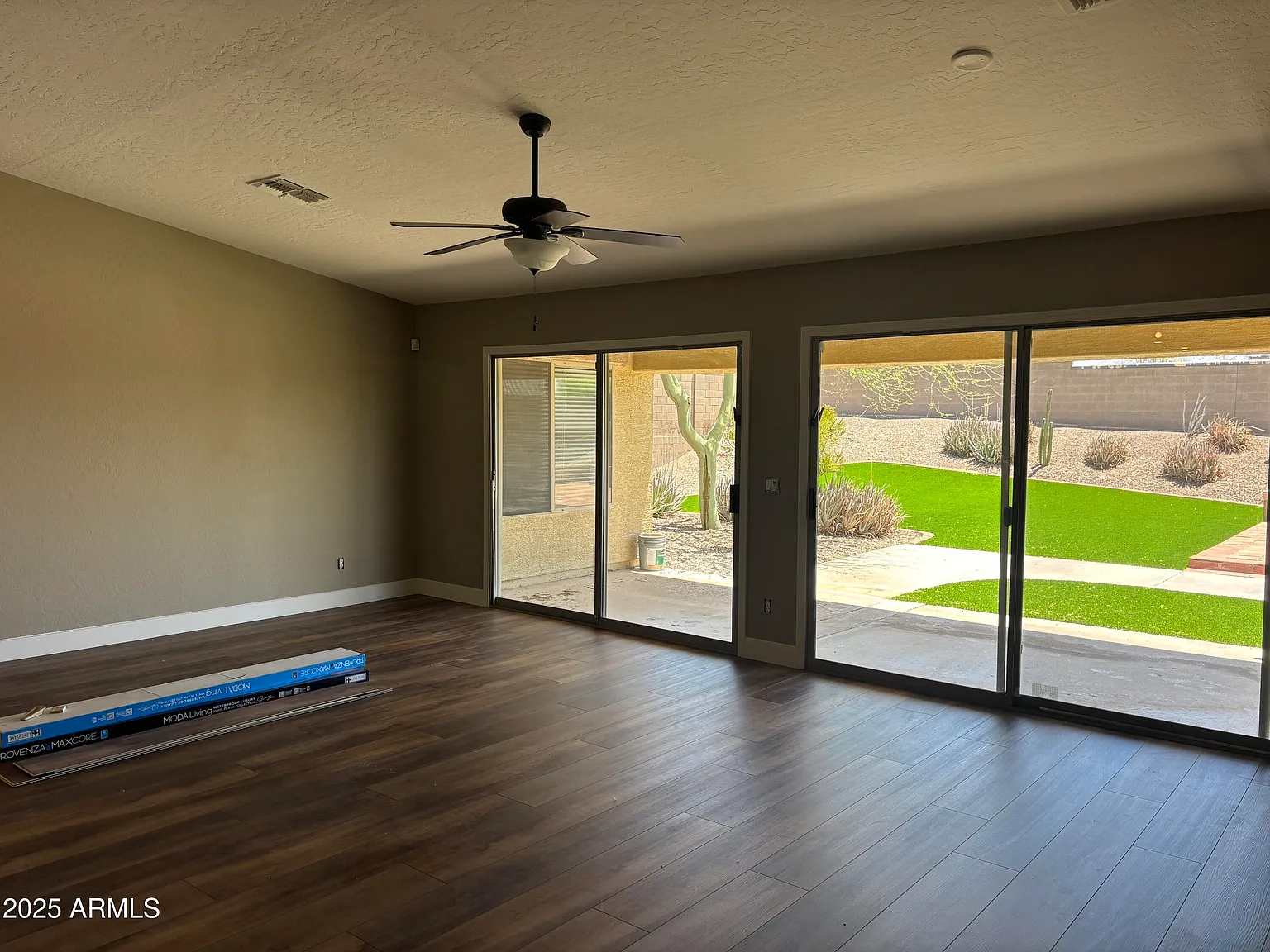 4 bed, 2.0 bath, 2468 sqft, $2,500 — Photo 4