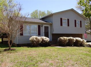 182 Marie Dr, King, NC 27021