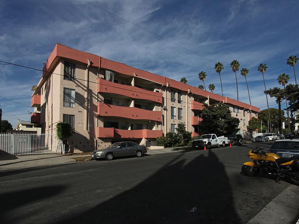 2nd image of 1815 N Serrano Ave #102