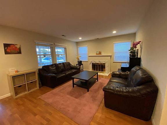 3rd image of 119 Magellan Ave