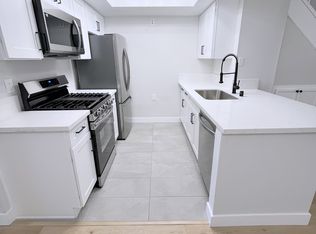 5242 Cartwright Ave #7, North Hollywood, CA 91601