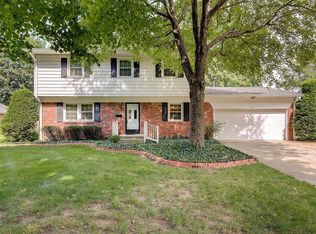 21 N Dawn Dr, Franklin, IN 46131