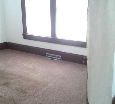5th image of 1003 Caldwell St