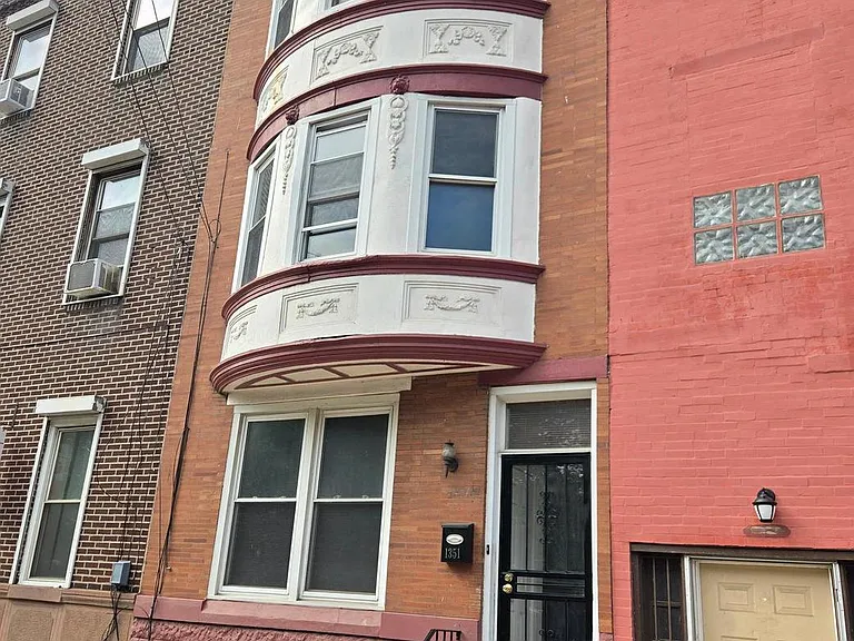 1351 Christian St — Photo 27