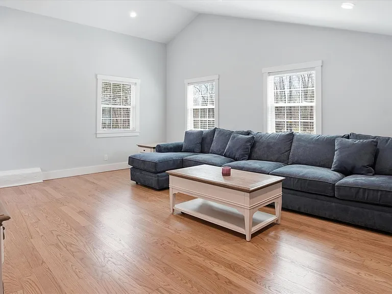28 Red Creek Rd — Photo 4