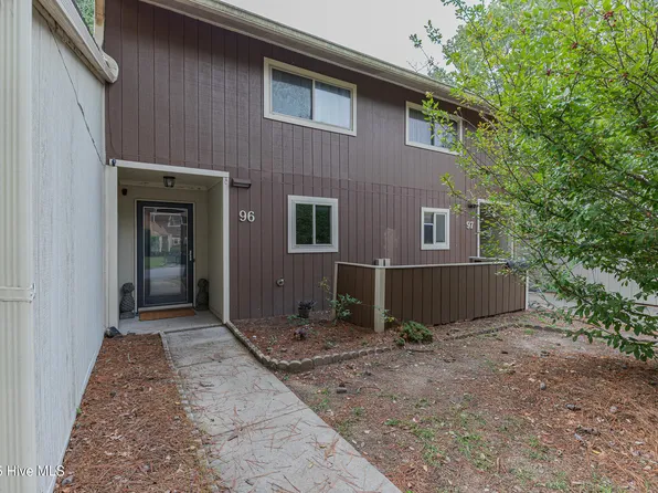 96 Quarterdeck Townes, River Bend, NC 28562