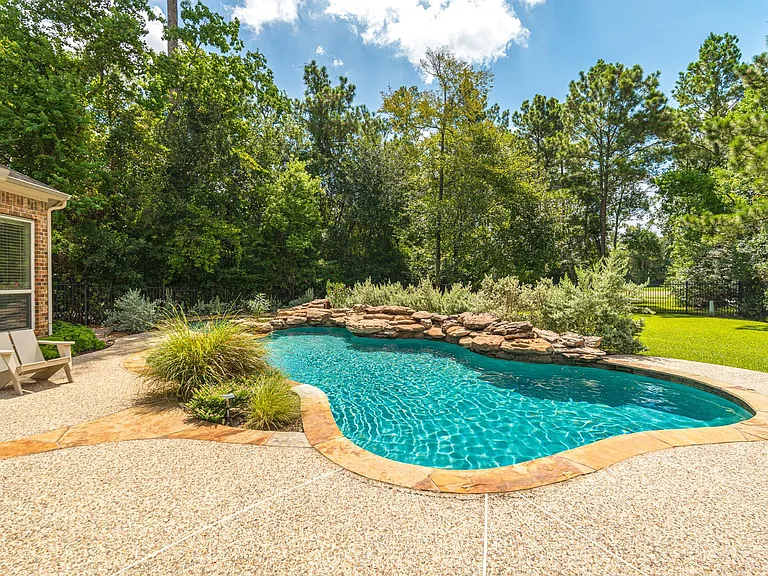 110 S Veilwood Cir — Photo 49
