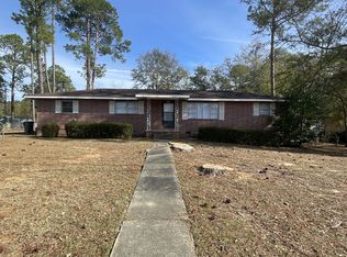 1920 Charlton Dr, Dothan, AL 36303