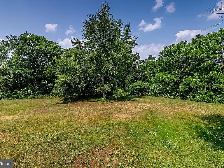 1122 Tristram Cir — Photo 17