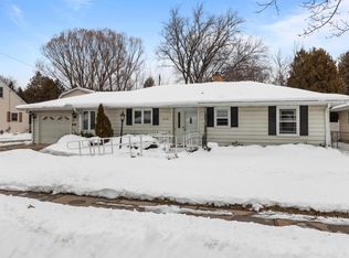 1318 Oregon St, Green Bay, WI 54303