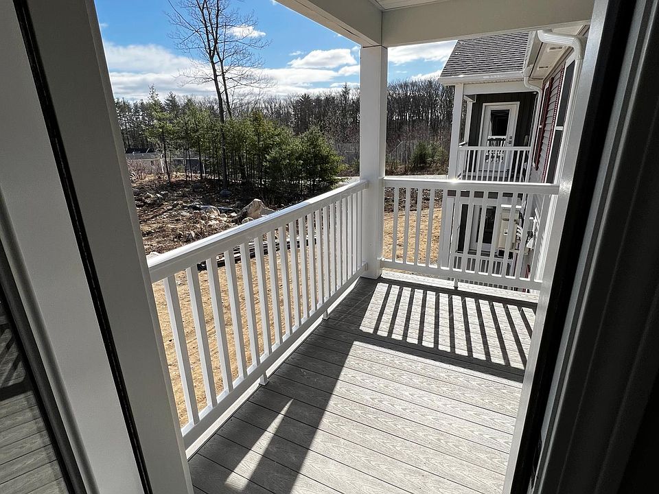 24 Patriots Ln Sanford ME Zillow