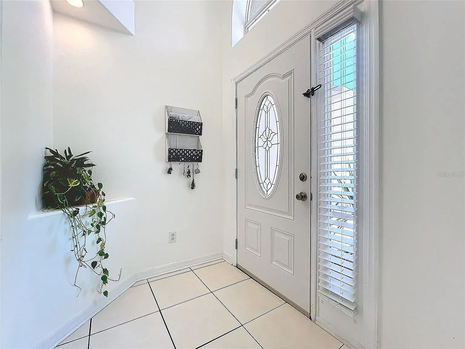4 bed, 2167 sqft, $3,150 — Photo 2