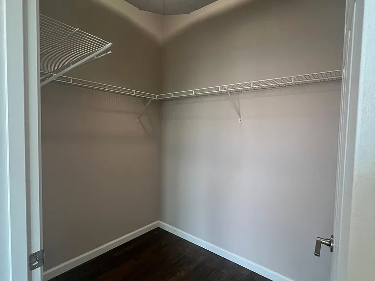 Esser Lofts — Photo 24