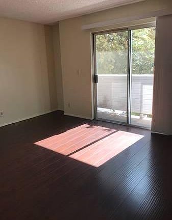 5th image of 374 Shults St APT 103