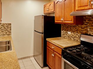 1861 Marlboro Ln APT 18, Crest Hill, IL 60403