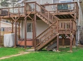 628 Lake Dr, Snellville, GA