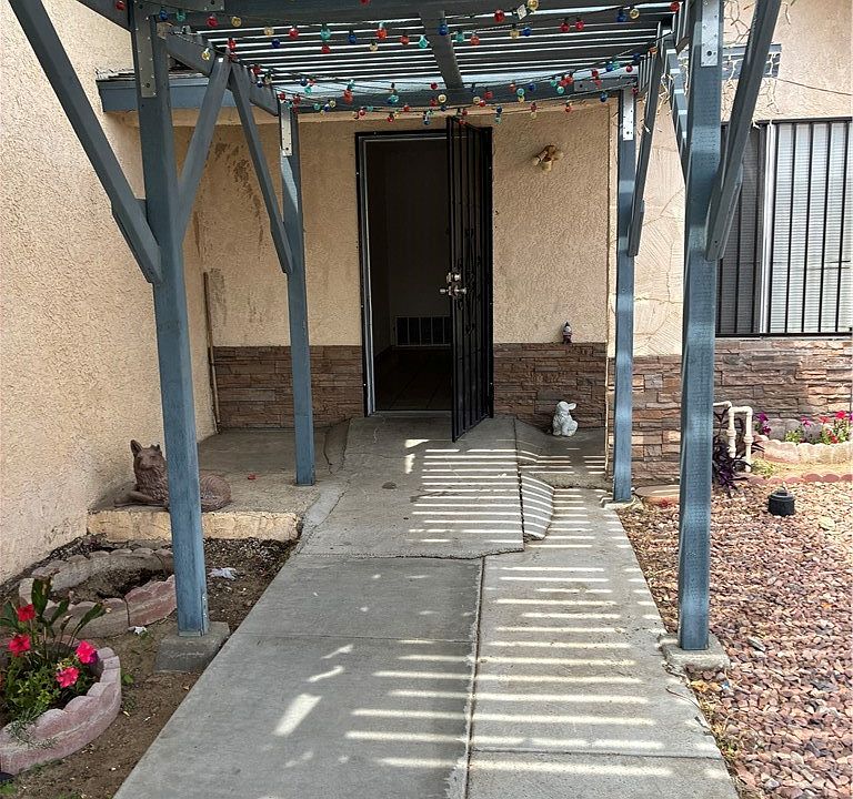 1st image of 13045 La Mesa Dr