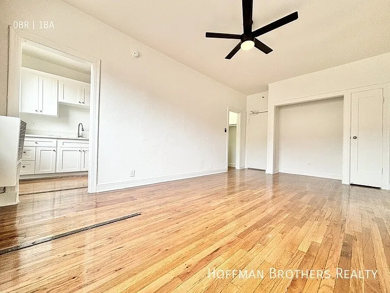 247 N Kenmore Ave #C205 — Photo 1